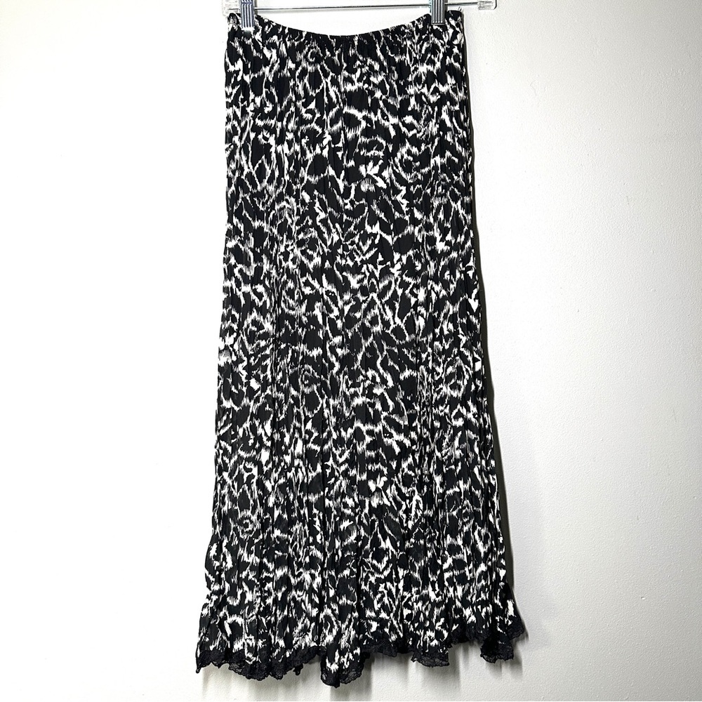 Vintage Black and White Maxi Skirt Lace Trim Abstract Animal Print